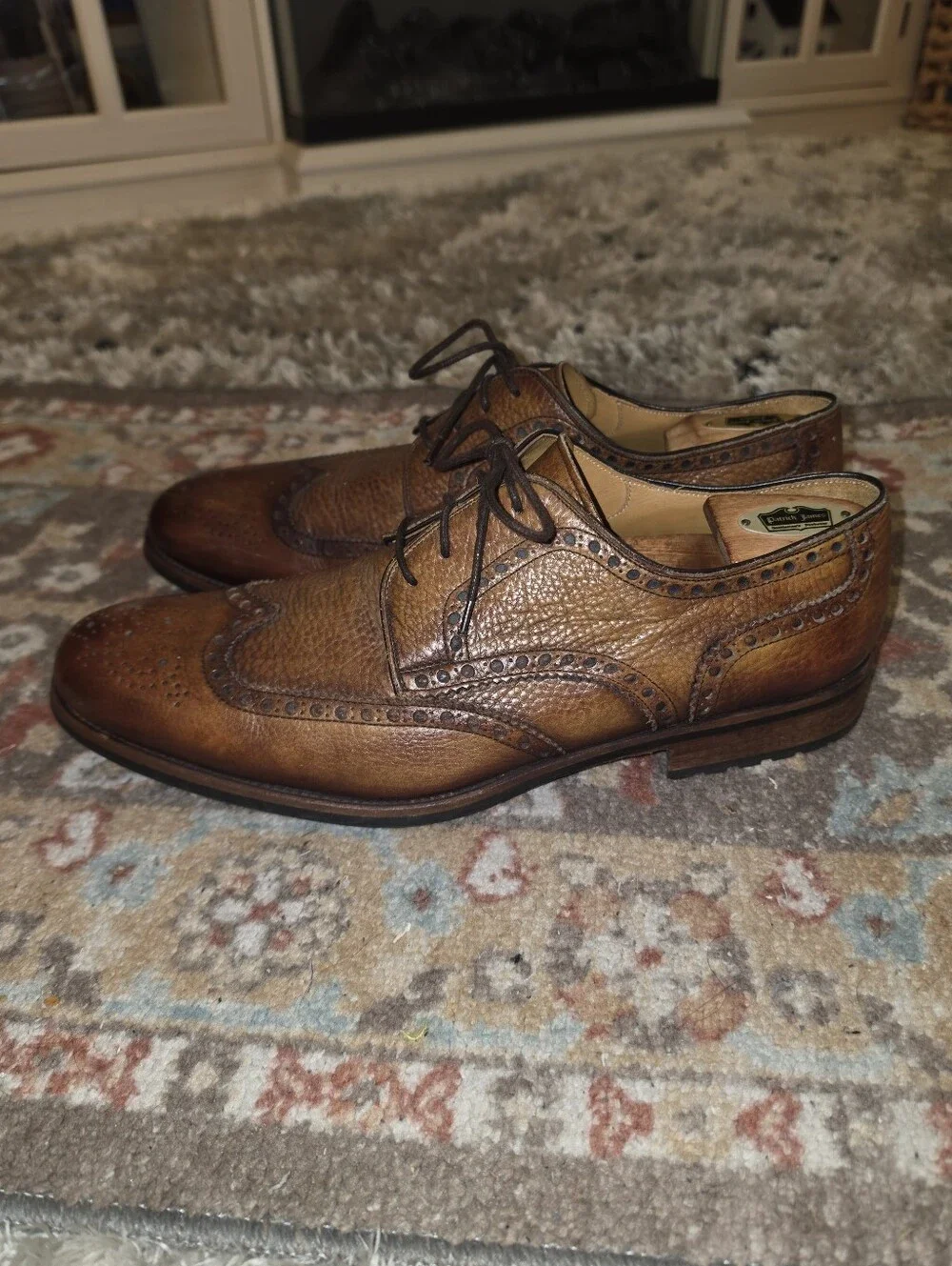 MAGNANNI Wingtips Gorgeous Burnished Brown Leather Size 13 Super Nice Pre-owned!